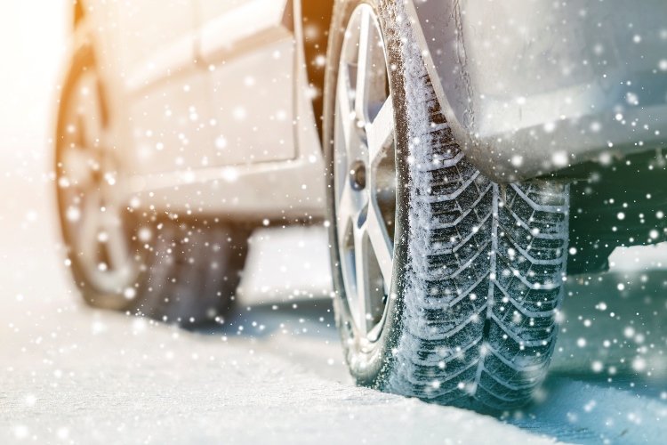 L'inverno sta arrivando: come scegliere le giuste gomme invernali